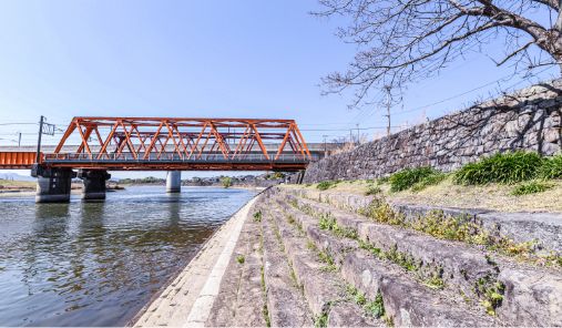 川尻御蔵前の船着場の橋の写真