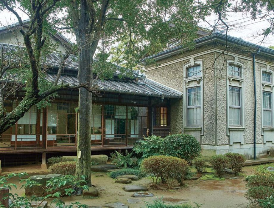 사진：시 지정 사적 나쓰메 소세키 '우치쓰보이 옛집'