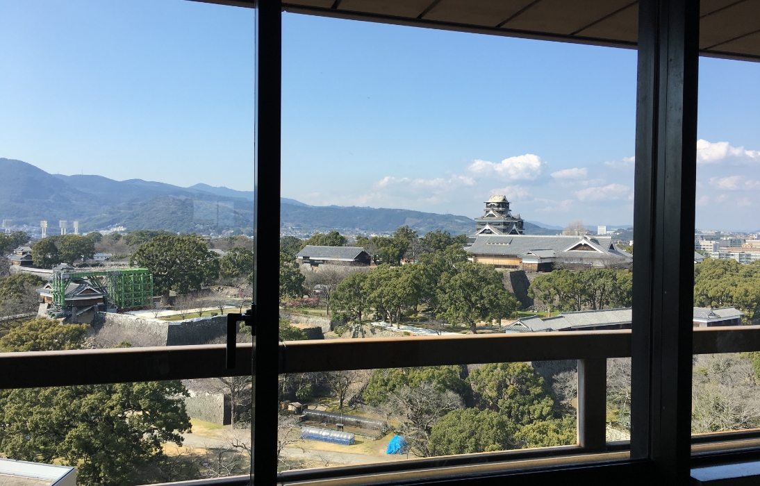 眺望熊本城全貌（從熊本市公所14樓望去）