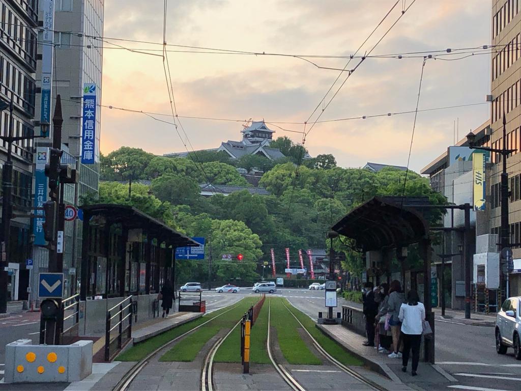通町筋から見た熊本城　2020年5月4日撮影