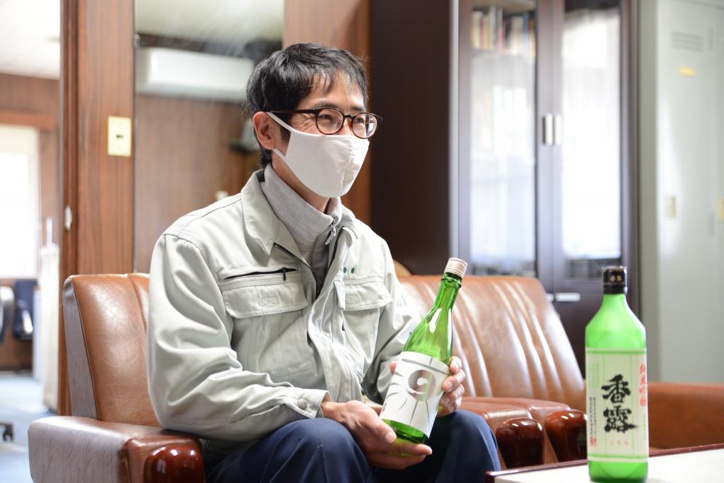 「熊本県酒造研究所」の高浜さん。農学部で醸造を学び、この世界へ