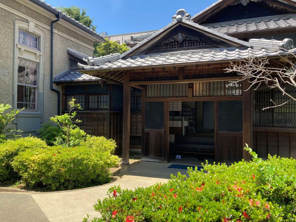 夏目漱石内坪井旧居